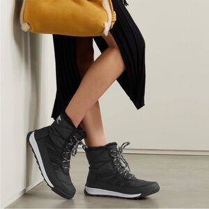 SOREL Whitney III Waterproof Short Boot (Women), SIZE 7